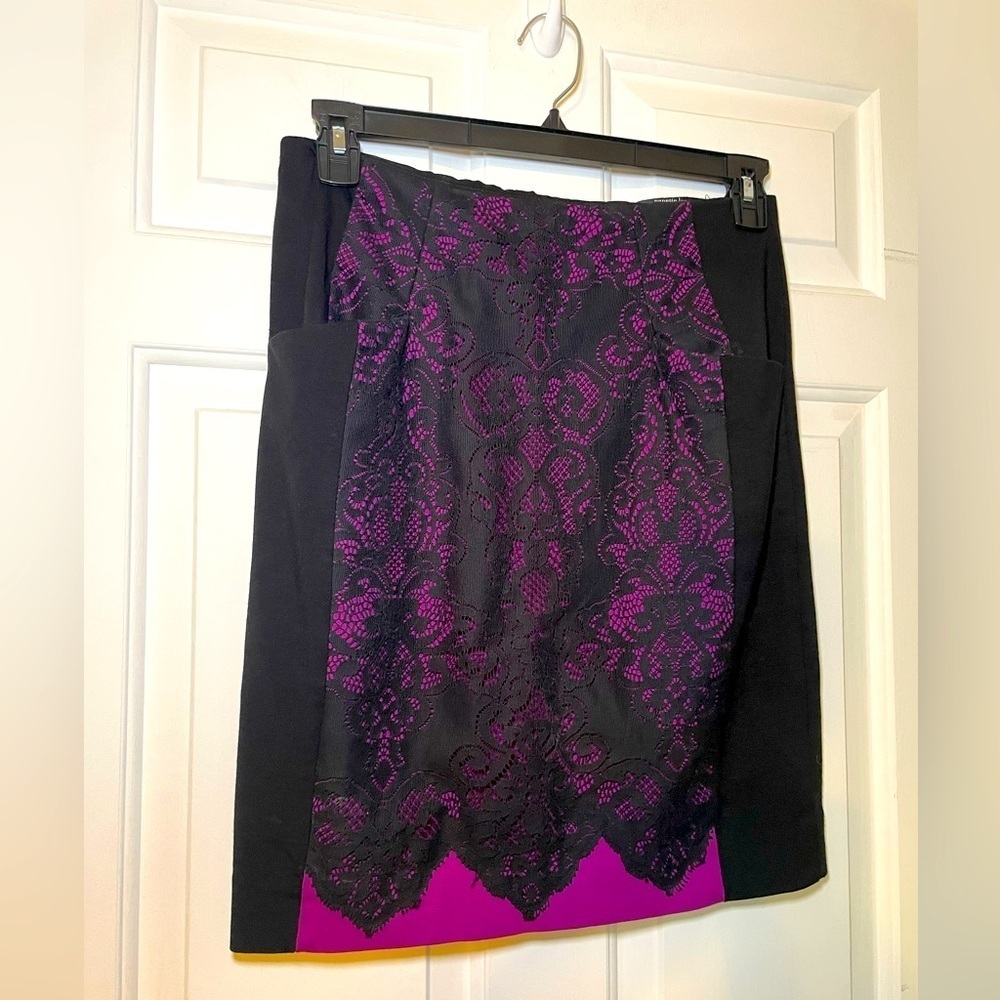 Nanette Lepore Black Pencil Skirt Fuschia & Lace Insert Size 6 Pockets